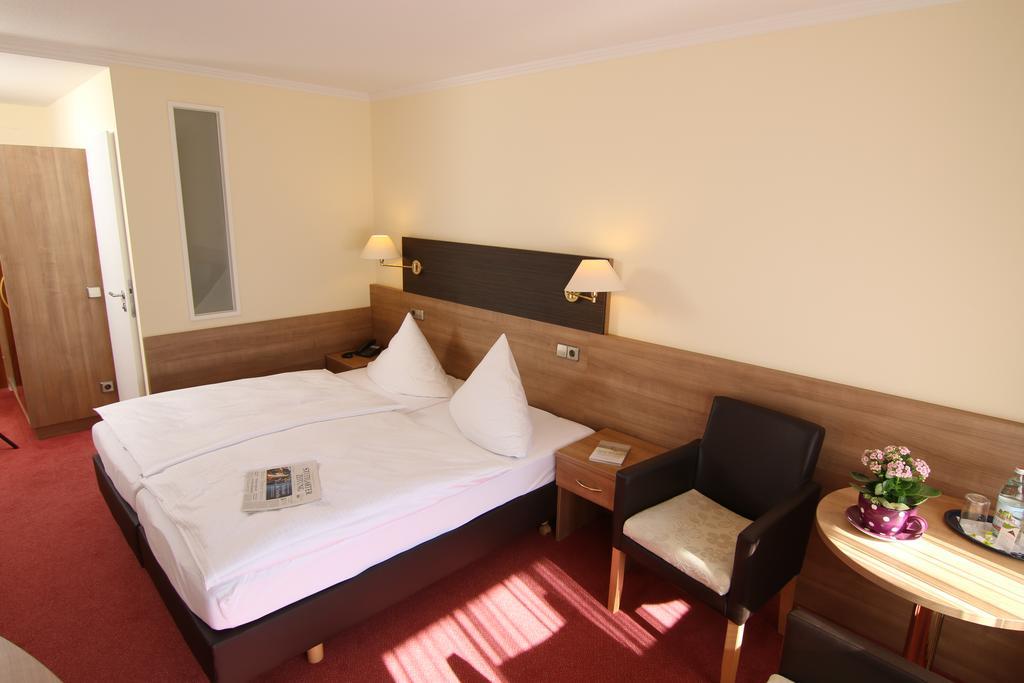 Hotel Bergfrieden บาดวิลด์บาด ภายนอก รูปภาพ